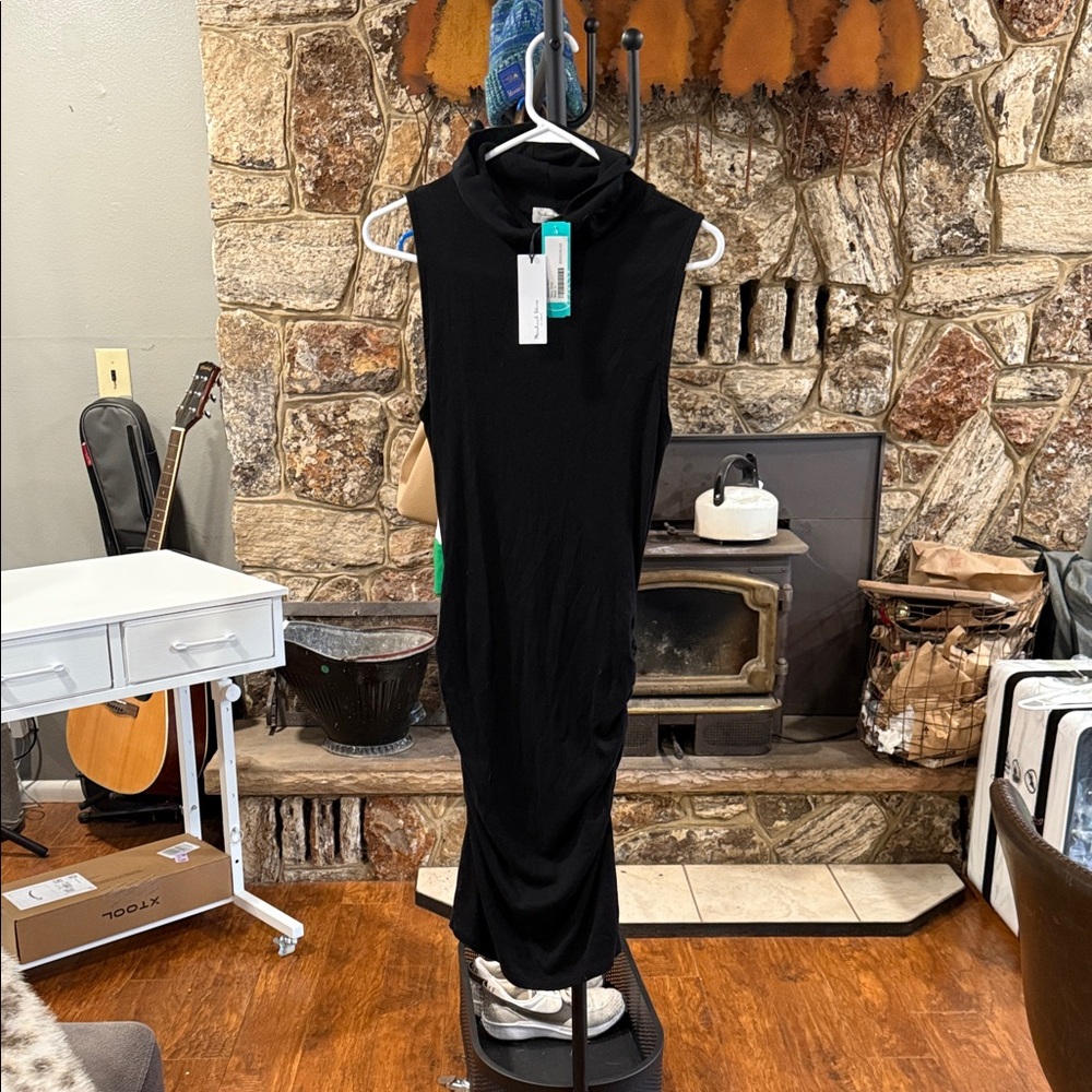 Elegant Black Long Sleeve Dress